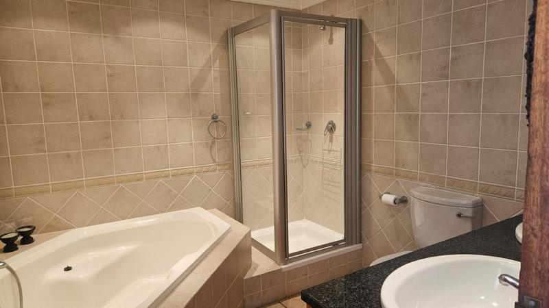 4 Bedroom Property for Sale in Westlake North West